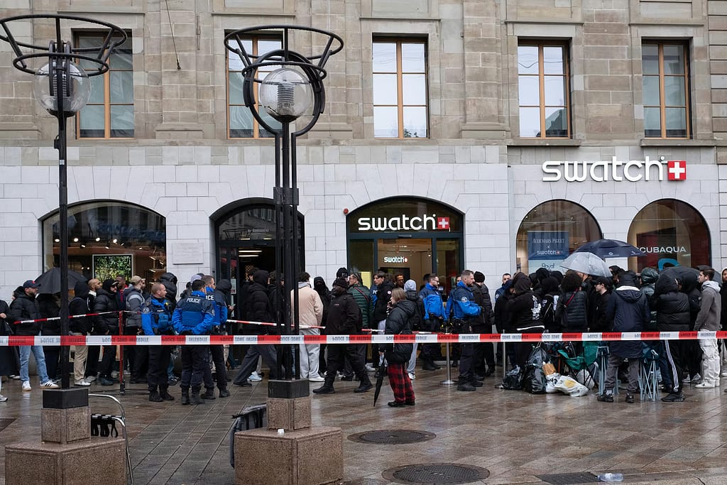 Business News: Royal Pop Sales Resume After Launch Rush For Audemars Piguet X Swatch Collaboration Forced Store Closures