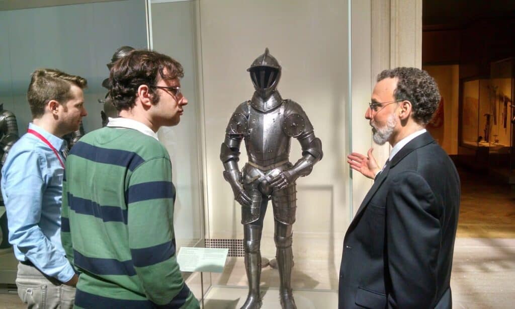 Metropolitan Museum receives $23m to endow internship programme