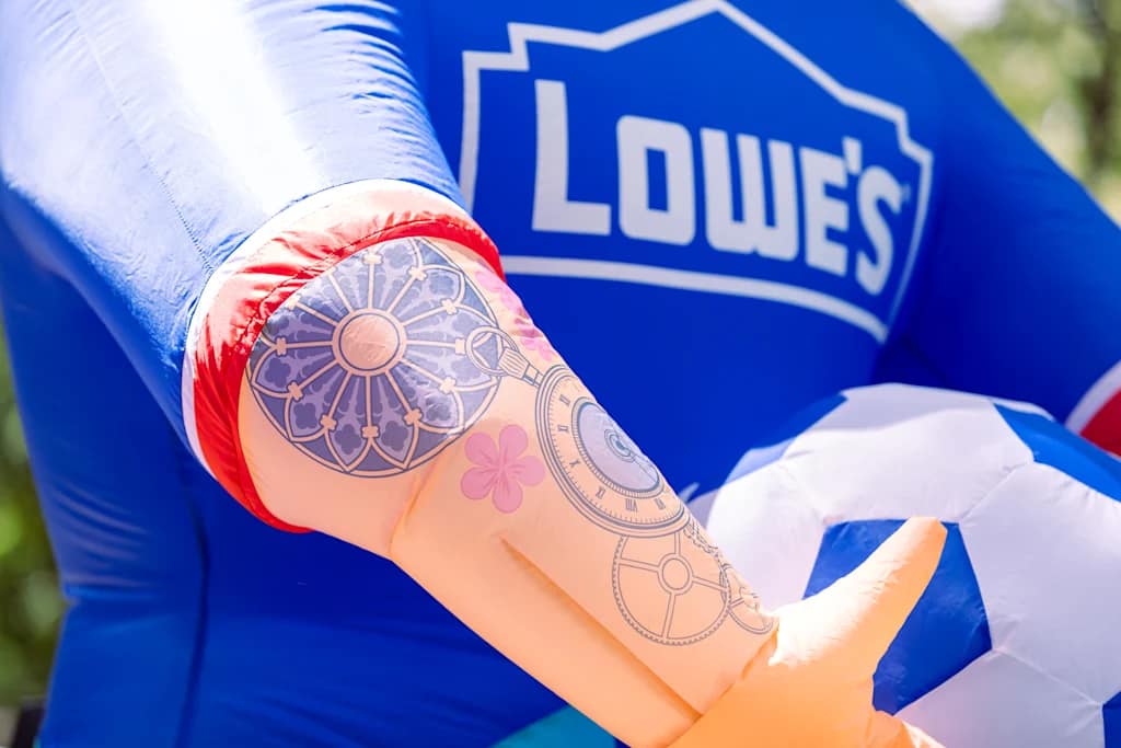 Soccer superstar Messi is bigger than ever thanks Lowe’s 10-foot inflatable  statue