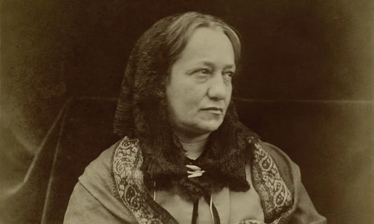 Pioneering British photographer Julia Margaret Cameron honoured with a blue plaque in London